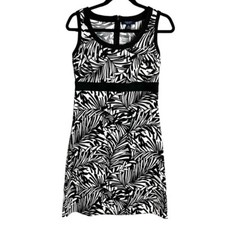 Chaps - Women's Black & White Leaf Print Shift Dress Knee Length - Sz. 6