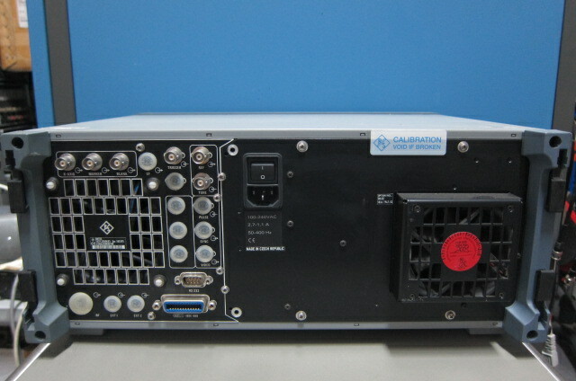 Rohde & Schwarz (R&S) SMT03 Signal Generator, 5KHz-3GHz, with