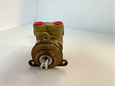 Tuthill Pump Co Bronze Rotary Gear Pump 3-Bolt Flange Industrial Oil Pump USA