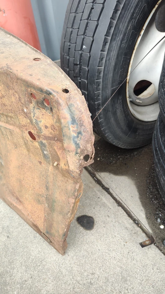 Paneles interiores de guardabarros OEM 1958-1959 Chevrolet, camioneta GMC Foto 4 de 4