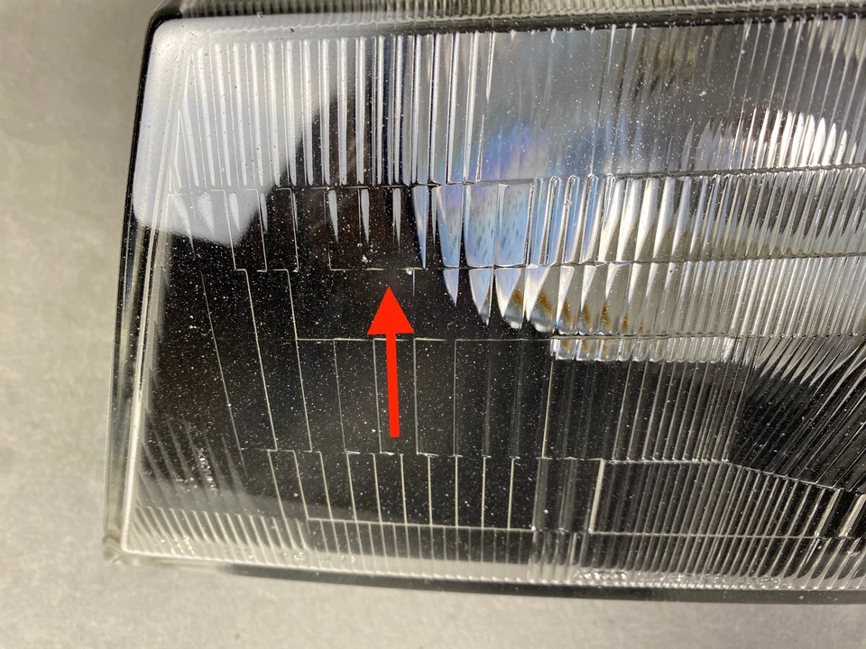 Farol de halogênio lateral esquerdo do motorista 1997 1998 1999 Mitsubishi Montero Sport fabricante de equipamento original - Imagem 3 de 4