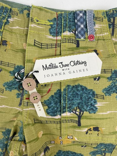 Matilda Jane Joanna Gaines “Don’t Fence Me In” Shorts Size 4 Horses Green NWT - Picture 2 of 4