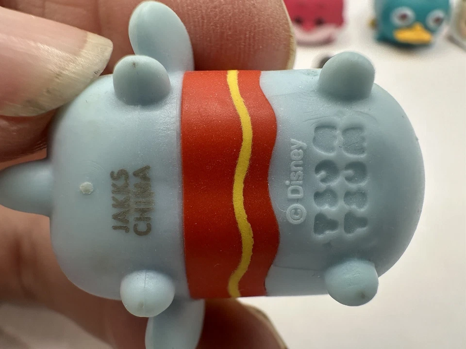 Lote de 13 figuras de vinilo Disney TSUM TSUM pequeñas medianas grandes Foto 4 de 4
