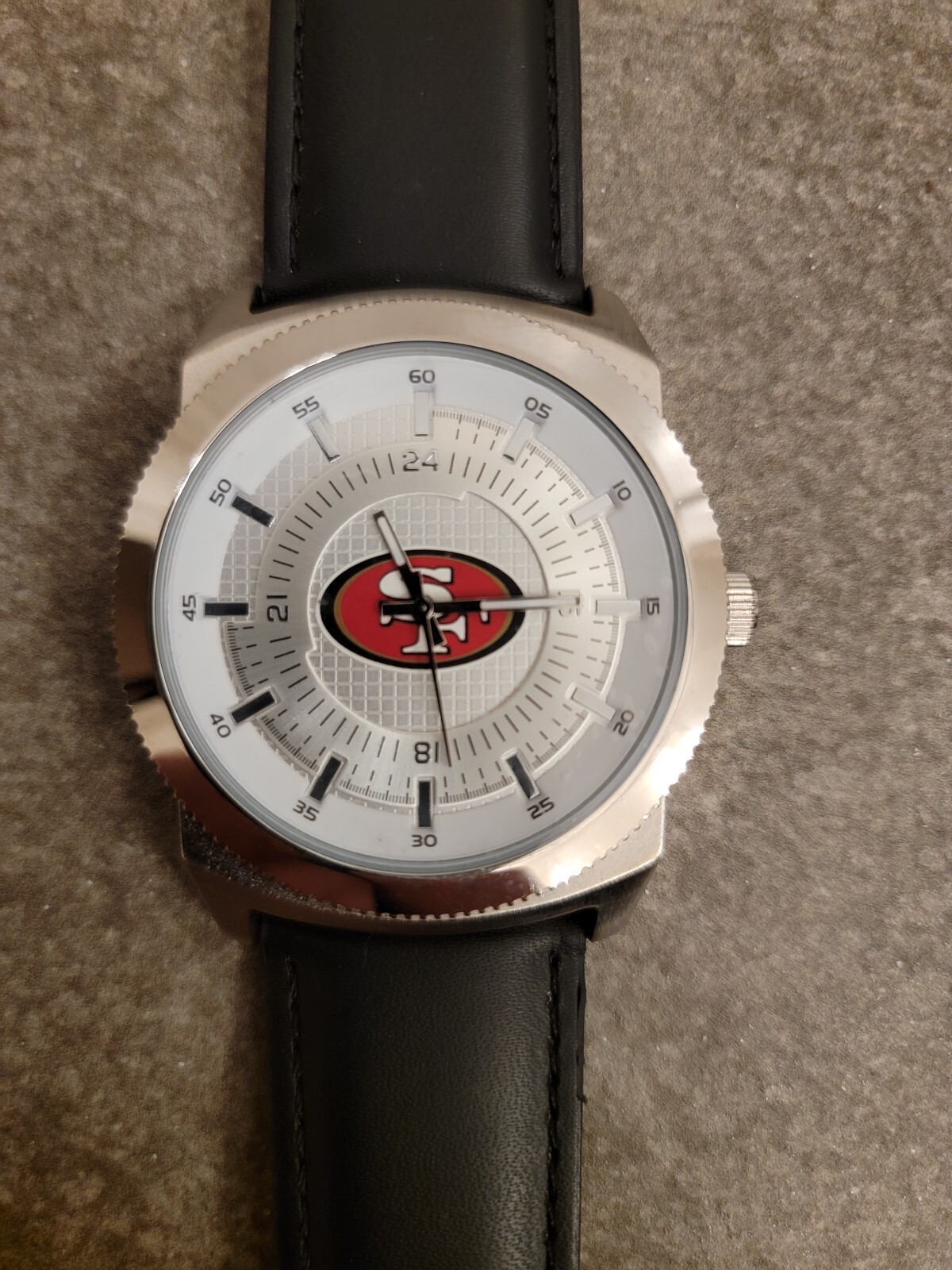 Picture 1 of 6