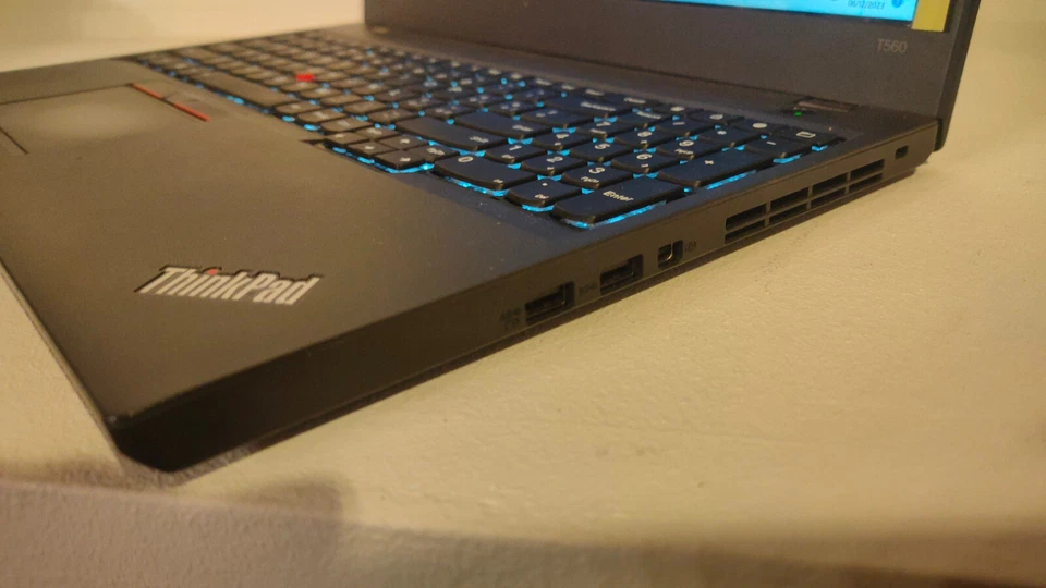 Lenovo ThinkPad T560 i5 SSD 2 TB 16GB Ram FULL HD - Immagine 4 di 4