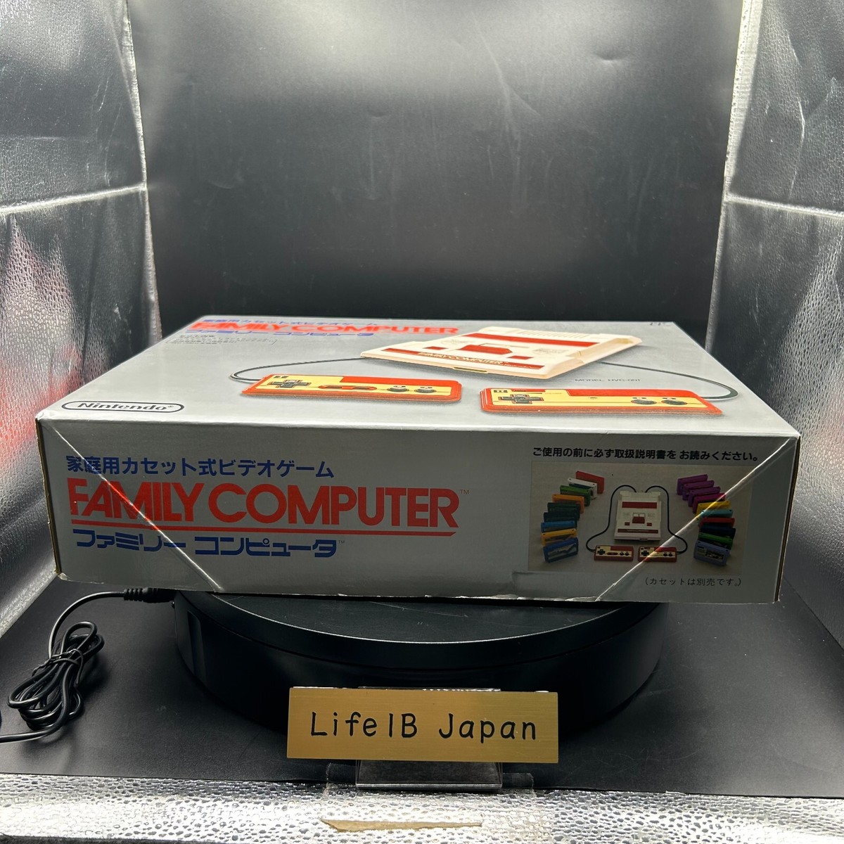 Nintendo Famicom HVC-001 Set in Box Japan Original NES System