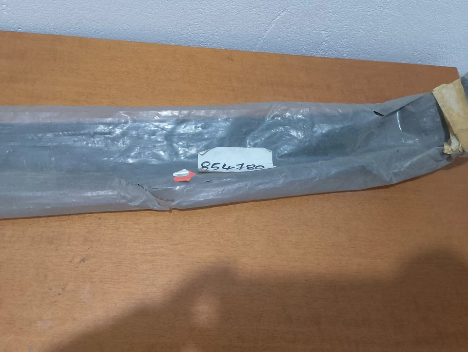 peugeot 405 estate moulding 8547.80 - Image 3 of 3