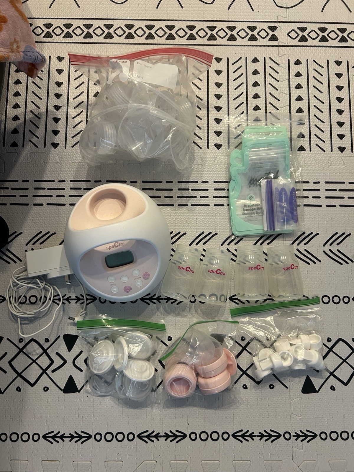 Spectra Breast Pump Bundle with Bonus Accessories and Storage Bags-image