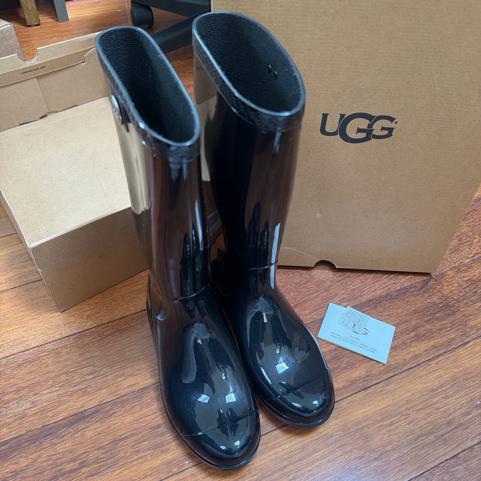 UGG Sienna Rain Boot for Women, Size US 6- Black