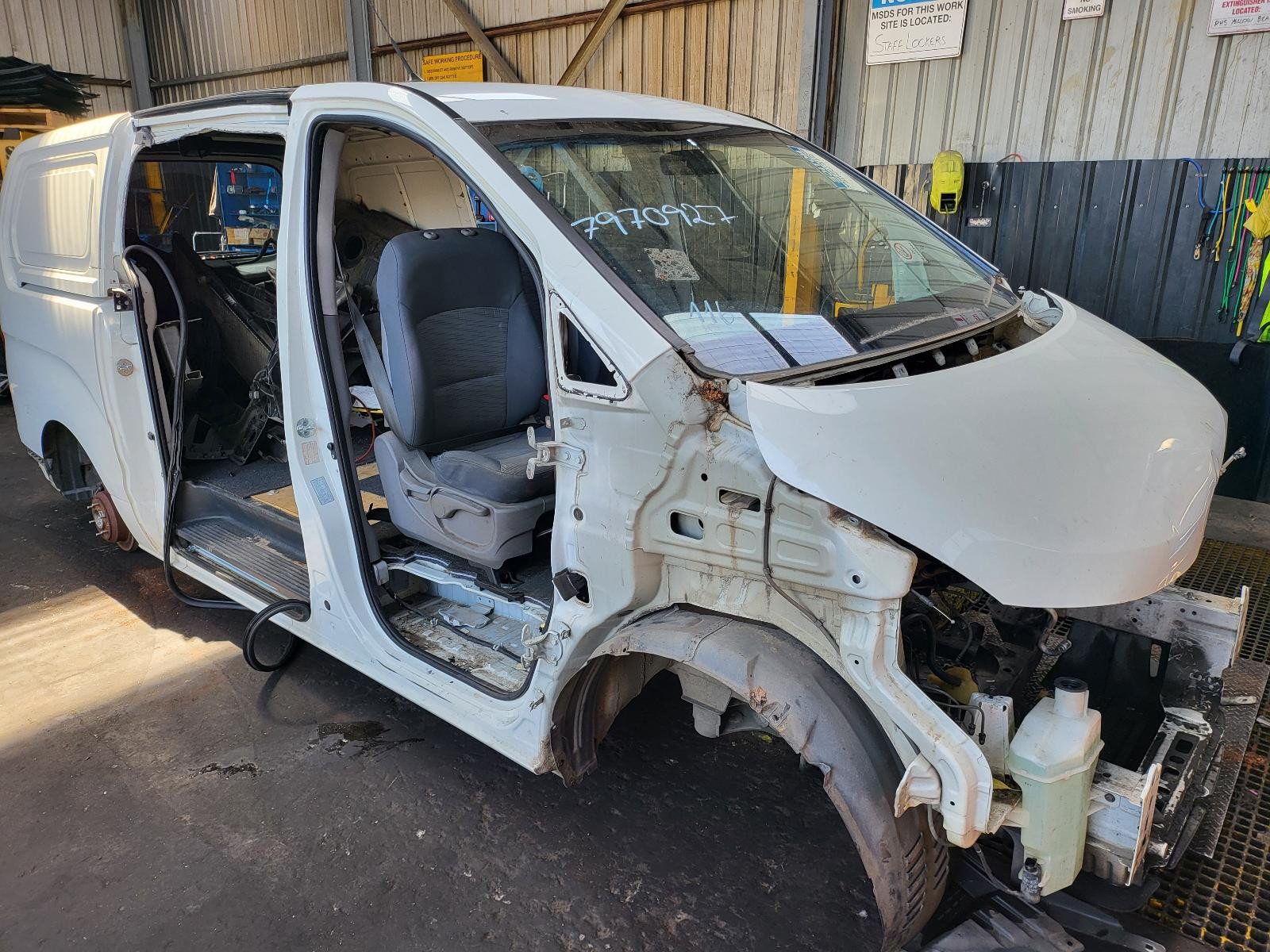 Hyundai ILoad Left Front Seatbelt TQ 11/2007-03/2021 - thumbnail 4