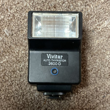 Vivitar Auto Thyristor 2600D Shoe Mount Strobe Flash Hot Shoe GN26 Vintage