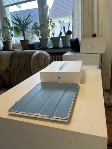 Apple iPad Gen 4 Model MD525FD/A Weiß 16 GB Tablet - Bild 2 von 12