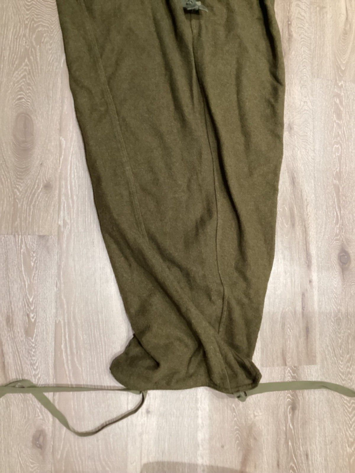 World War II/WW2 US MILITARY SLEEPING BAG "BAG SLEEPING WOOL" AMERICAN