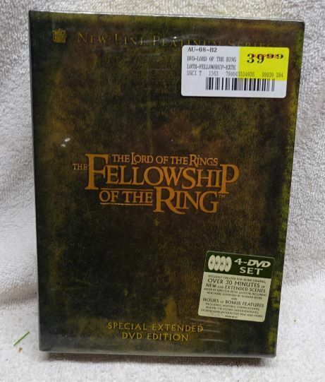 Watch The Lord of the Rings: The Fellowship of the Ring (Extended