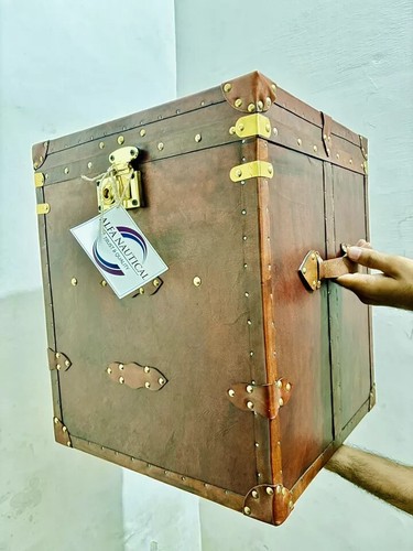 Handcrafted Leather Trunk Side Table a Unique English Design For Christmas Gift - 第 1/8 張圖片