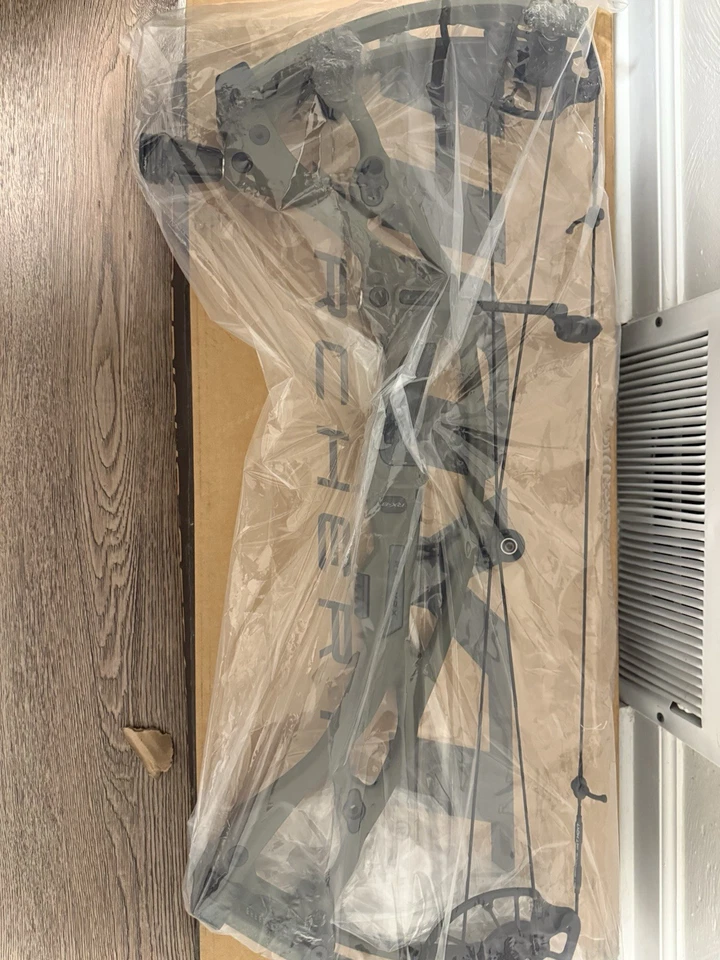 Mano izquierda Hoyt RX-8 60-70 verde desierto Foto 2 de 2