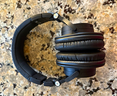 Audio-Technica ATH-M50x BT2 Over-Ear Black/Silver 45mm Detachable Foldable Case