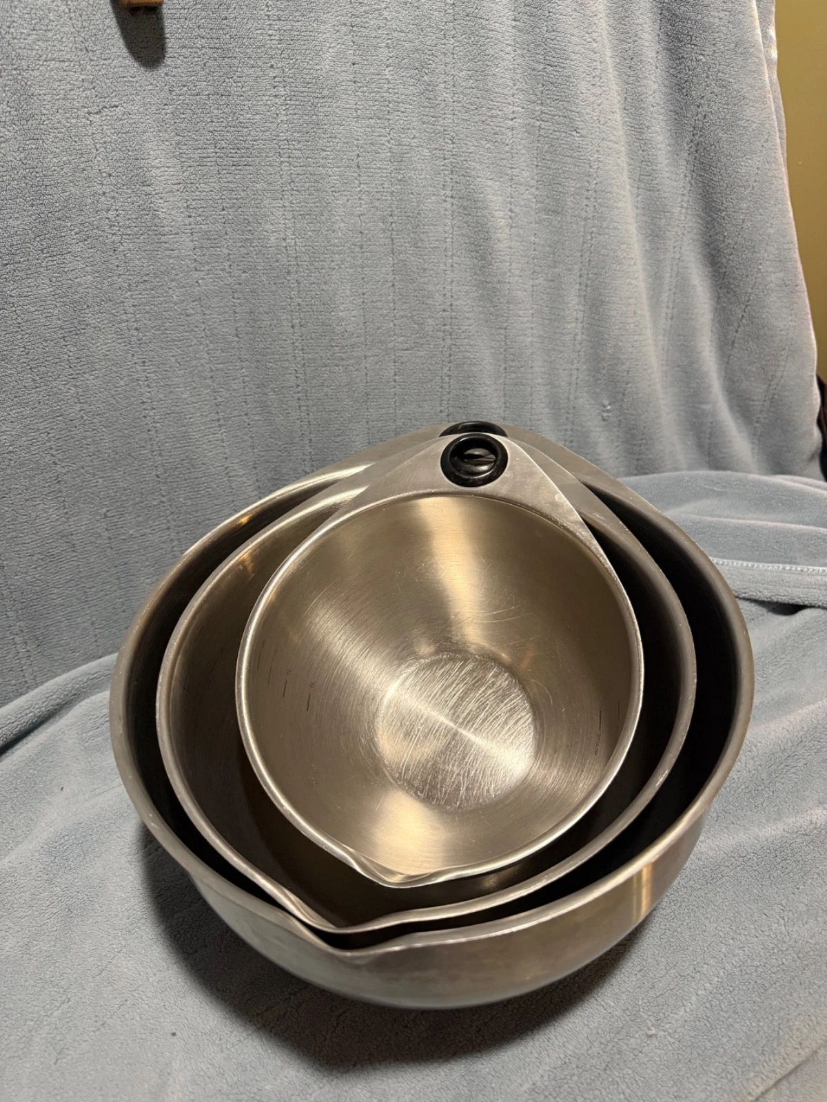 Set of 3 Pampered Chef Mixing Bowls