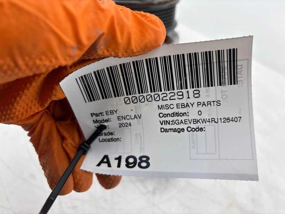 2013-2024 Buick Enclave 3.6L A/C Air Compressor OEM 86792433 - Image 3 of 4