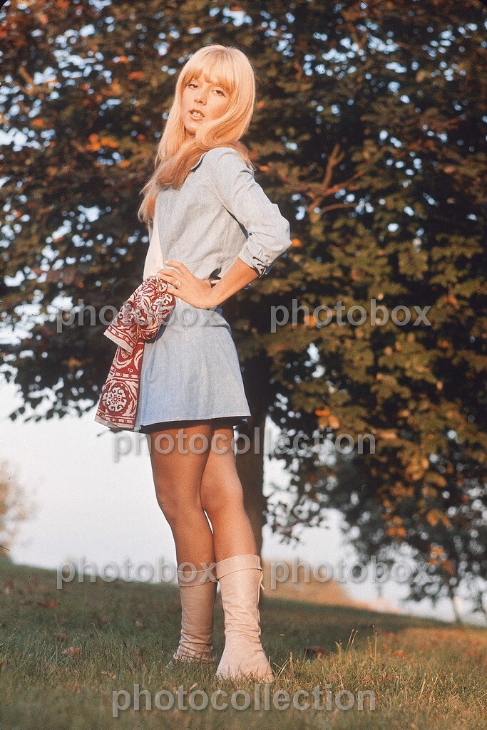 * Sylvie Vartan - Exclusive RARE PHOTO N 2729 *