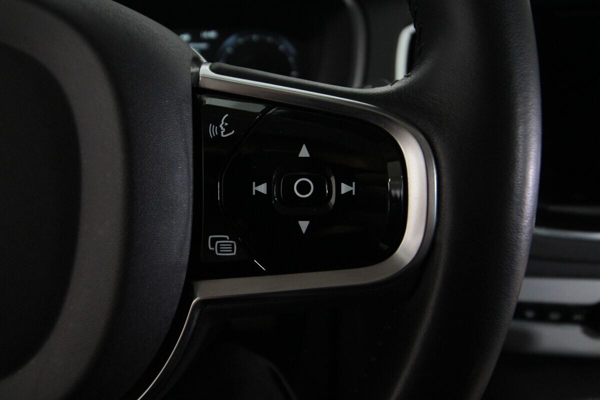 Volvo XC90 2,0 D5 225 Momentum aut. AWD Van
