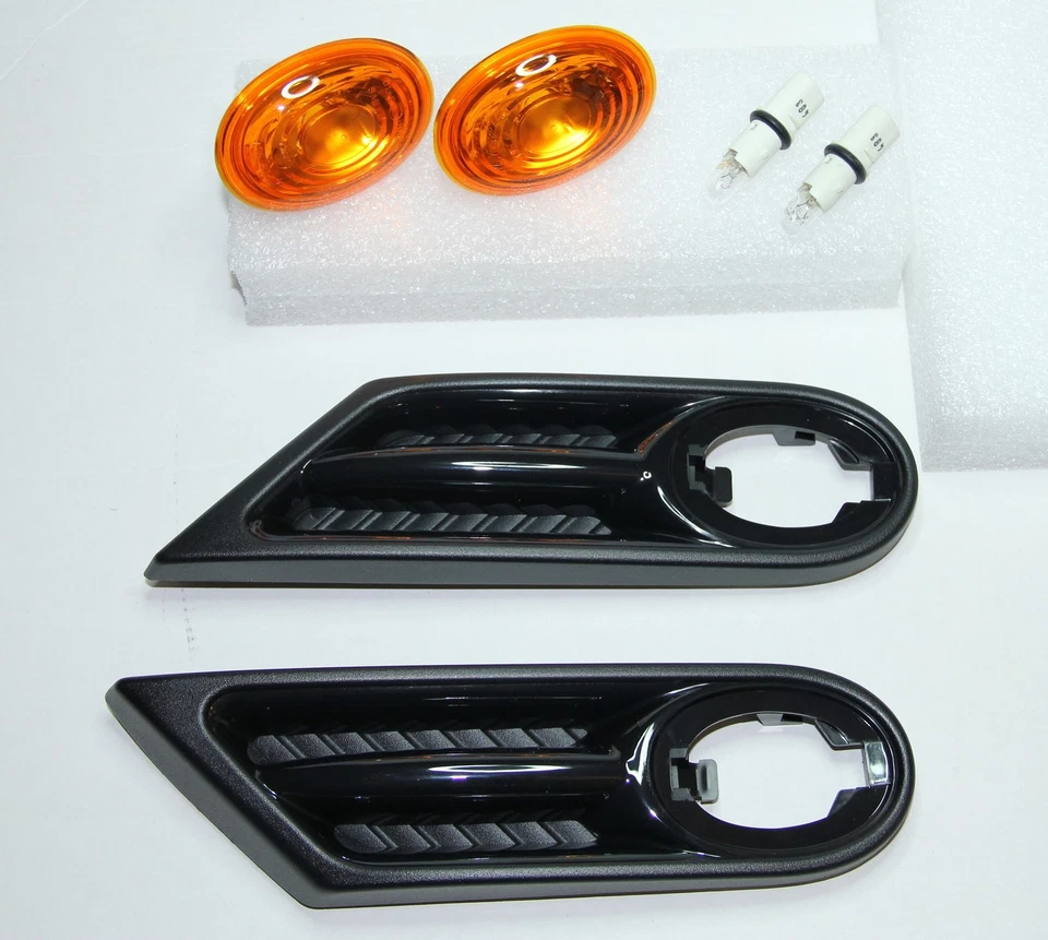 2x OEM BMW MINI R56 R57 ORANGE SIDE INDICATOR REPEATER SCUTTLE TRIM BLINKERS KIT - Image 3 of 4