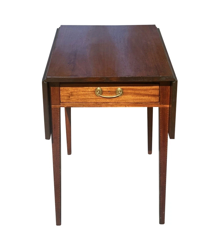 ANTIQUE HEPPLEWHITE SOUTHERN MAHOGANY PEMBROKE TABLE WITH RARE BARBER POLE INLAY - Image 4 of 4