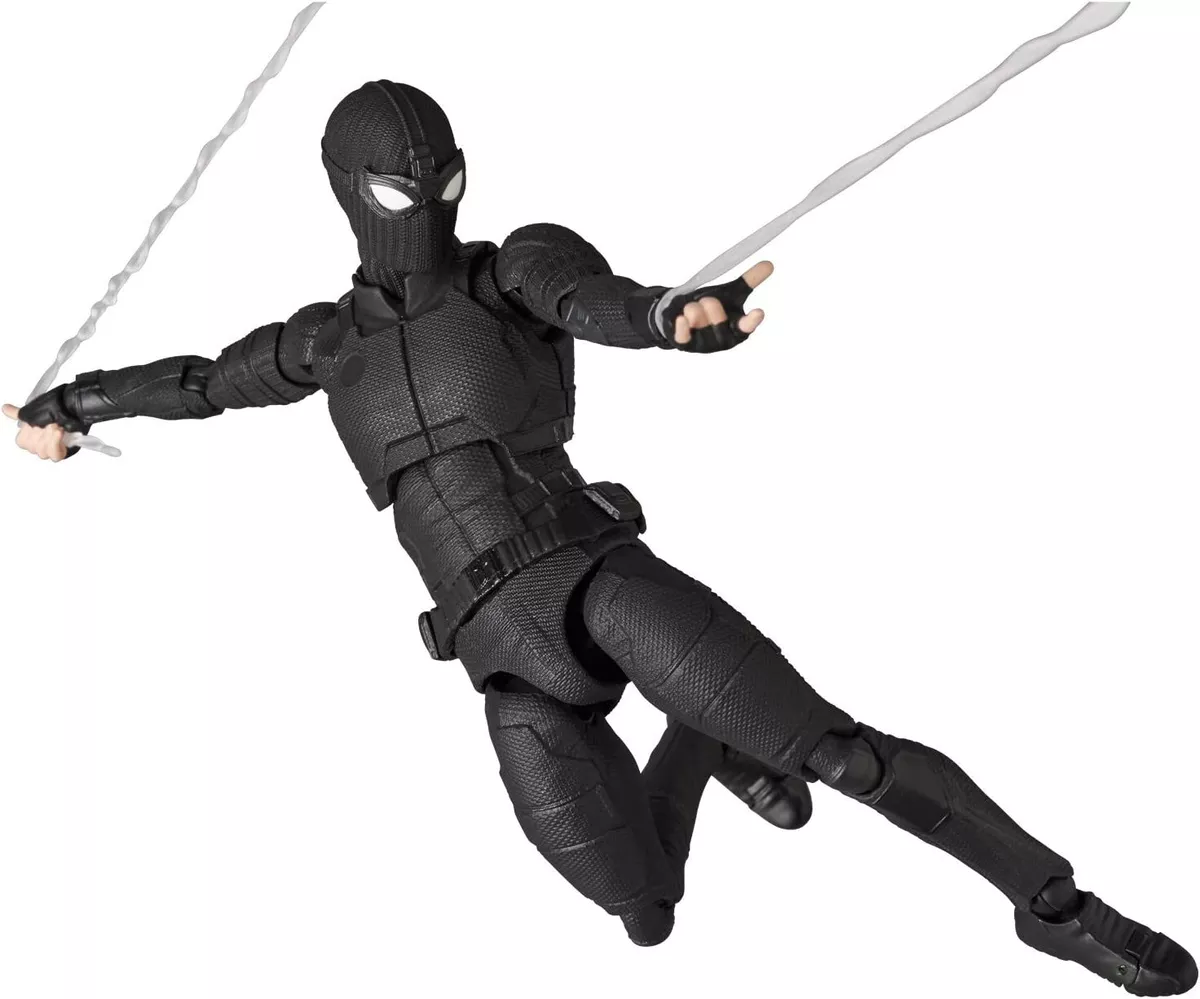 Mafex spider man best sale far from home