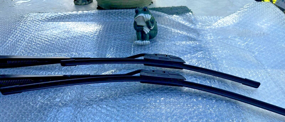 Brazos limpiaparabrisas Nissan Pathfinder 2005-2012 con cuchillas Bosch Foto 3 de 4