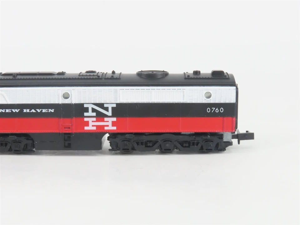 N Scale Con-Cor 0001-008517 NH New Haven "McGinnis" PA1 Diesel Passenger Set - Image 3 of 4