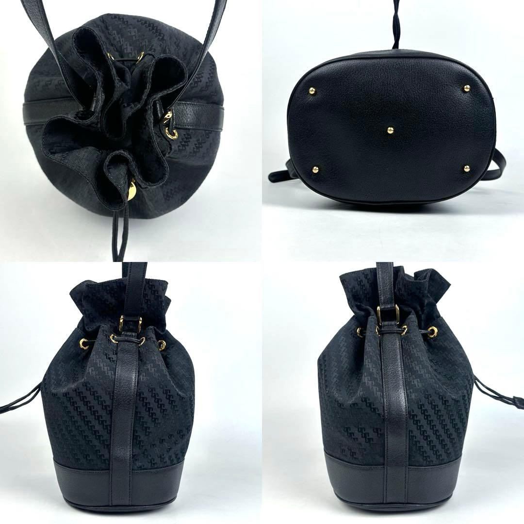 Good condition ■ Gucci drawstring shoulder bag GG… - image 4