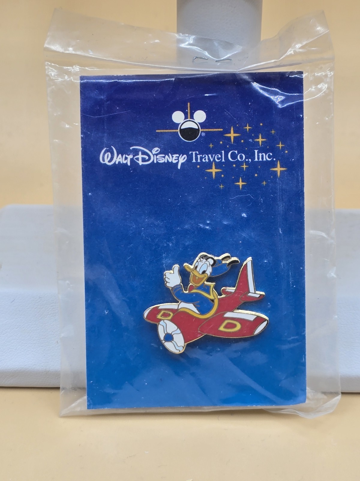 Walt Disney World Travel Company Donald Duck Pin