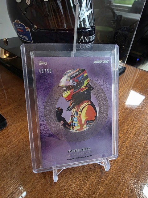 Topps F1 Eccellenza '25 Oscar Piastri Helmet 46/50
