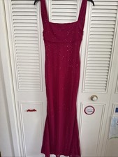 Elegant Reddish/pinkish Evening Gown with Sequin Embellishments