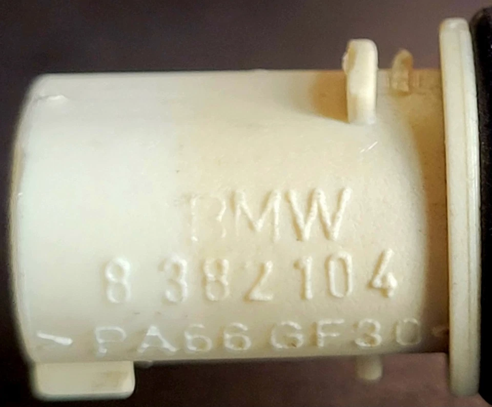 Land Rover Range Rover Right Side Mirror Puddle Plug and Lamp USED - Imagem 4 de 4