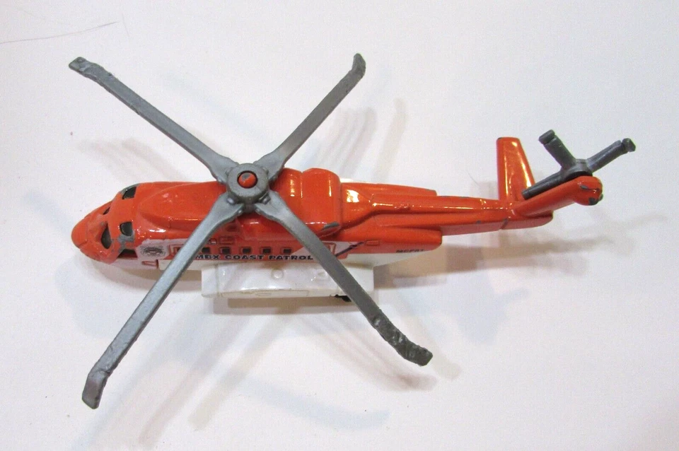 Helicóptero Matchbox Patrol Sikorsky S-92 2009 de colección naranja blanco juguete fundido a presión Foto 2 de 4