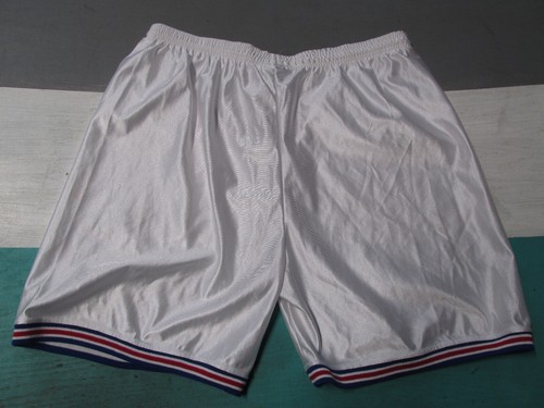 VTG 1996 Warner Brothers Space Jam Jordan Looney Tunes White Shorts Men's XL - Picture 4 of 4