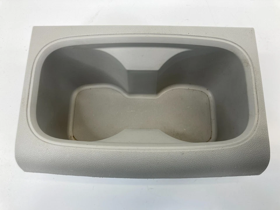 2009-2014 Volkswagen Routan Center Console Rear Dual Cup Holder 1JC93TRMAA OEM - Изображение 2 из 4