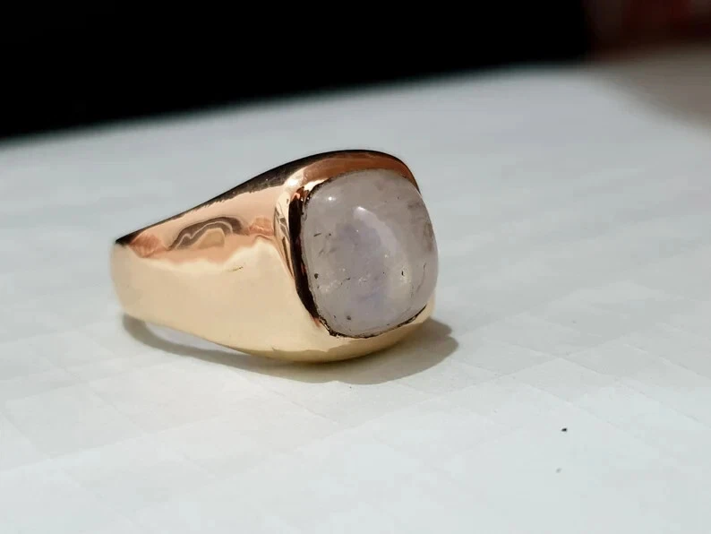 Anillo de piedra lunar arco iris cabujón para hombre anillo de piedras preciosas de piedra lunar en plata Foto 4 de 4