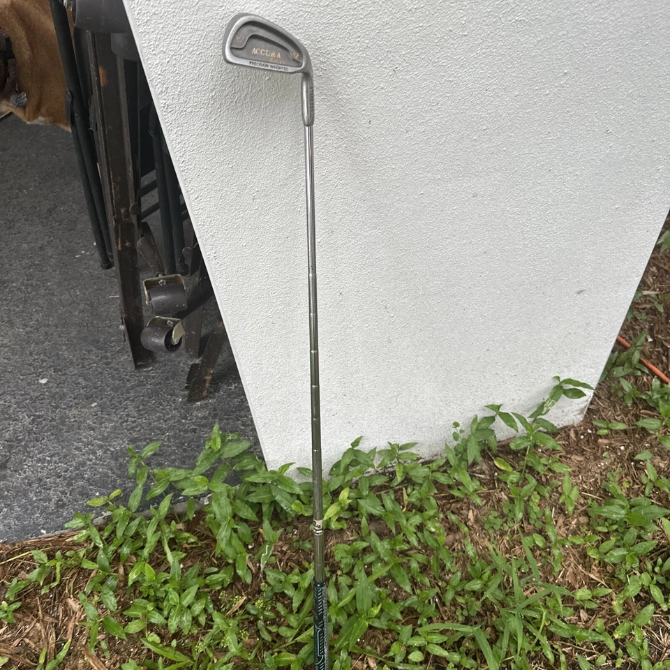 Acura series 2 precision weighted Excalibur 6 iron trade temper, dynamic gold - Image 2 of 4
