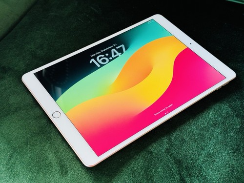 Like New Apple iPad Air 3rd Generation -10.5inch🔥 - Picture 3 of 13