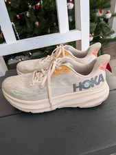 Hoka One One HOKA Clifton 9 Vanilla Astral size 10 Womens