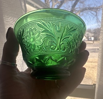 Anchor Hocking Sandwich Glass Forest Green Bowls Set of Three Vintage