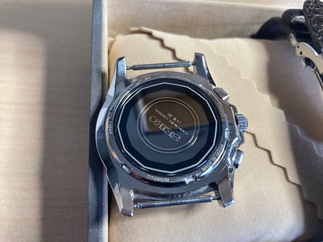 SEIKO Brightz Wristwatch Solar Radio Wave 3 Area Titanium Light Ready View 5