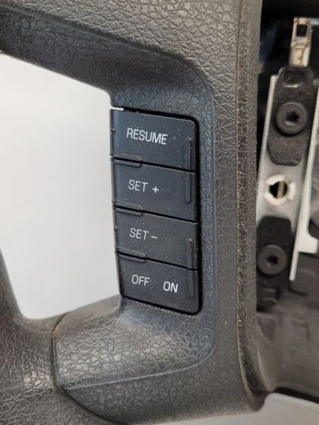 2008 2009 Ford Fusion Black Steering Wheel w Controls - Image 4 of 4