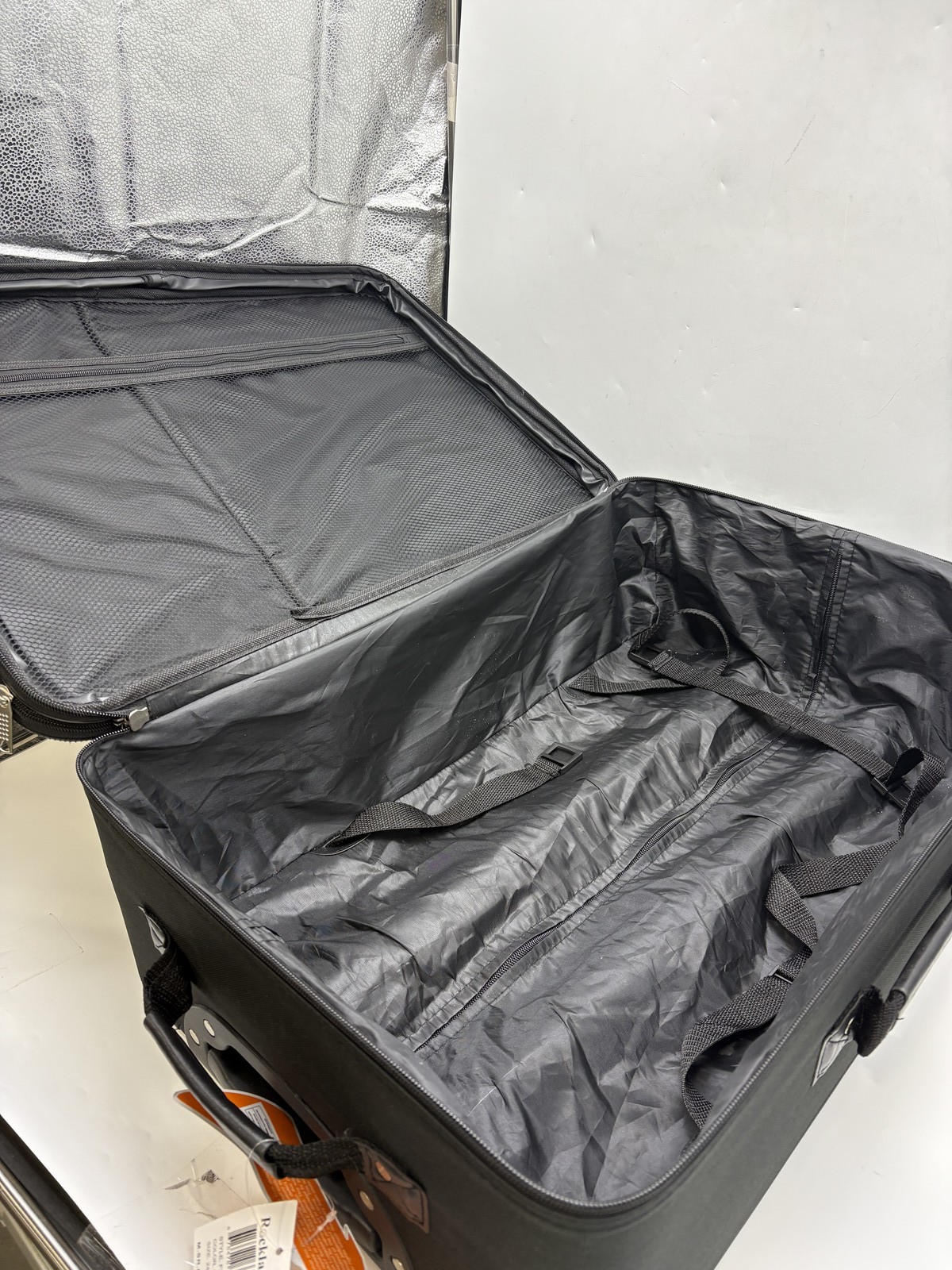 Expandable, - Black