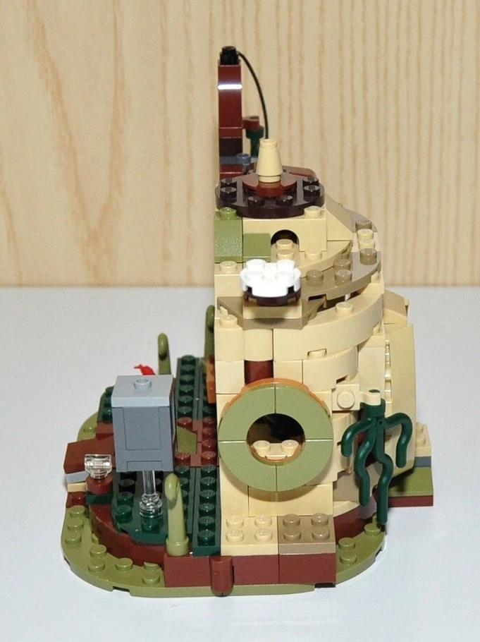LEGO Star Wars 75208 Yoda's Hut, foto 4 di 5