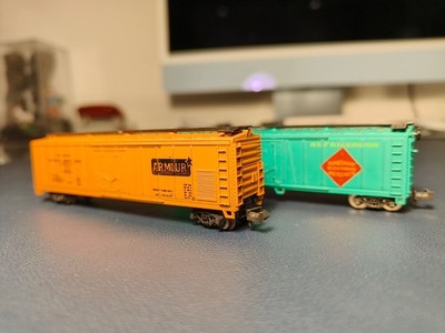Vermutlich ROCO 2er Set US Kühlwagen Armour und Railway Express Agency