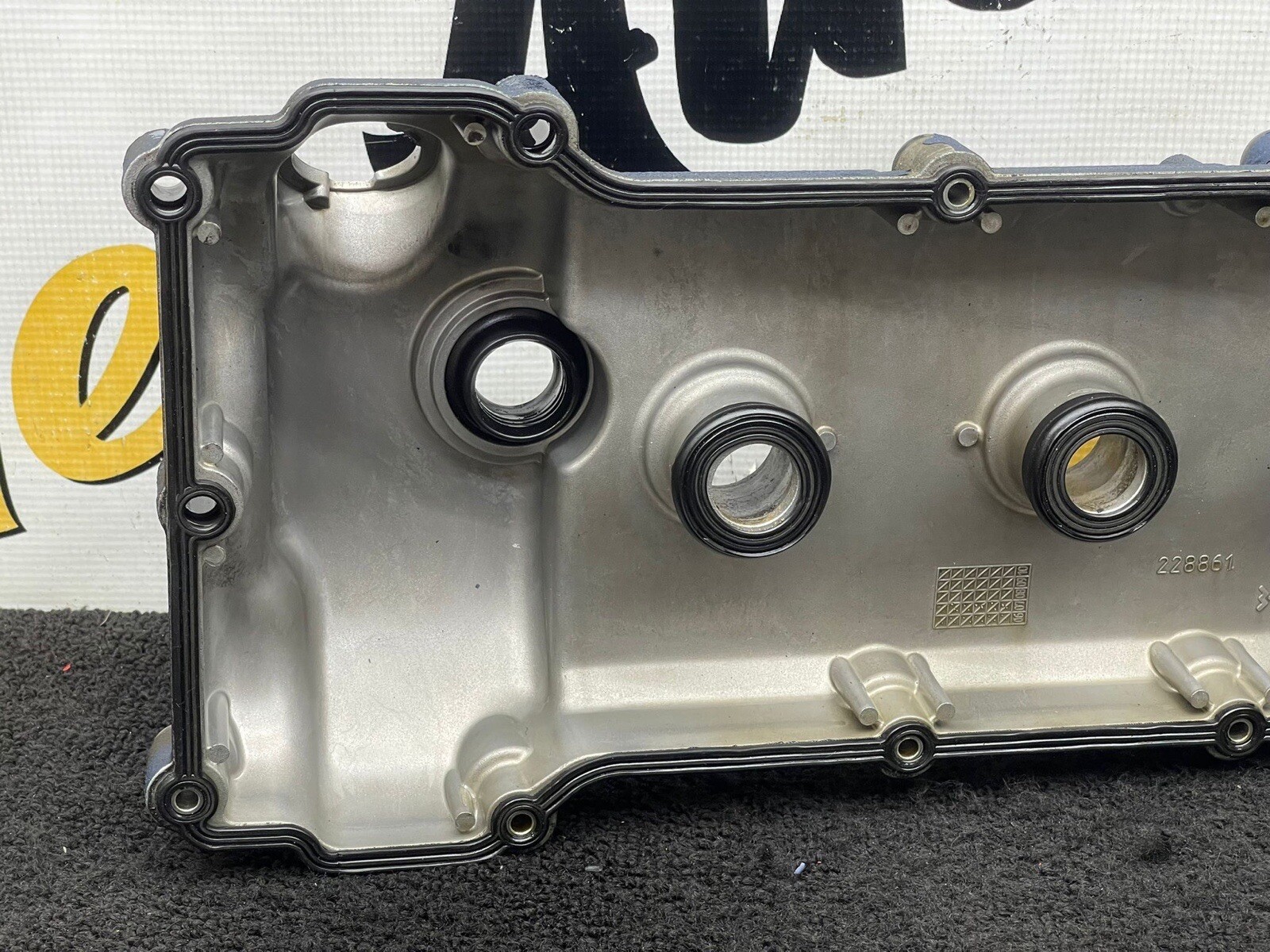 2008 MASERATI GRANTURISMO RIGHT PASSENGER SIDE ENGINE VALVE COVER OEM