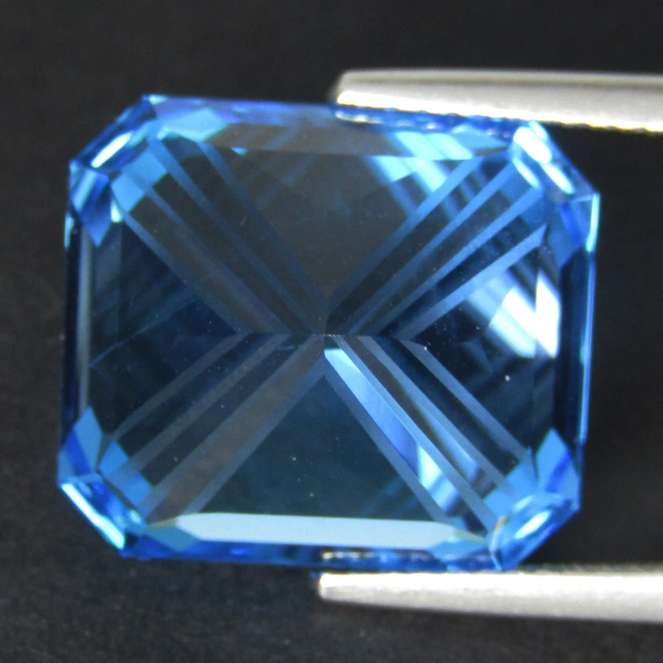 Increíble Topacio Azul Suizo Natural 21.71Cts 15.3x13.5mm Corte Radiante Gema Suelta VDO Foto 3 de 4